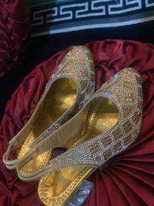 for 9-10year old girls Sparkling Gold Heels with