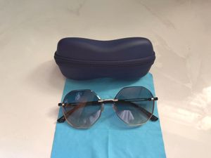 Stylish Geometric Frame Sunglasses
