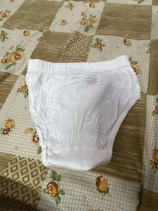 VanHeusen Brief Size Small White