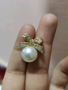 Pearl & Rhinestone Bow Brooch