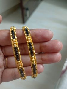 Black Beads Bangles