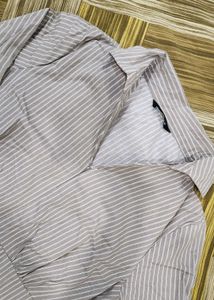 Striped V-Neck Long Sleeve shirt