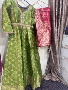 Green banarsi anarkali Set with Dupatta
