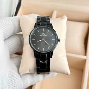 DANIEL WELLINGTON PREMIUM QUALITY LADIES WATCH AT
