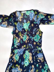 Chic Navy Floral Midi Dress