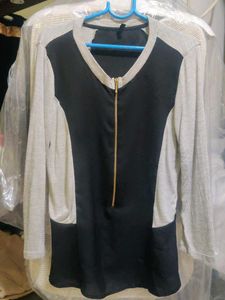 Chic Colorblock Zip-Up Top
