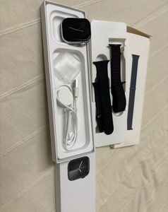 🆕Smartwatch with Extra Bands &amp; Charger