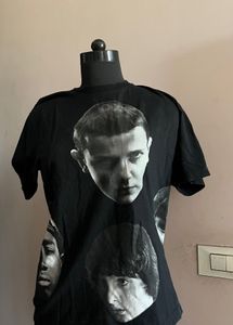 Stranger Things merch "Friends Don't Lie"
