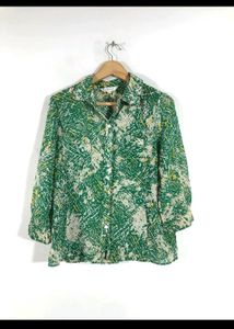 floral print shirt