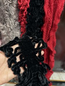 Chic Textured Scarves for Any Occasion