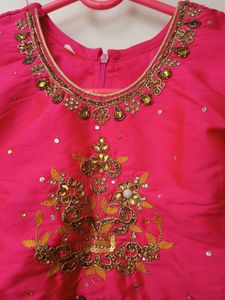 Pattu Pavada