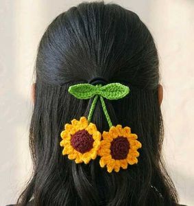 Handmade Crochet Hair Clilip.                  1