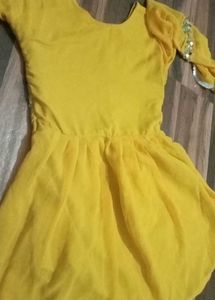 yellow shrara  suit