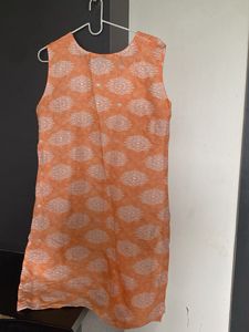 Peach Printed Sleeveless Kurta
