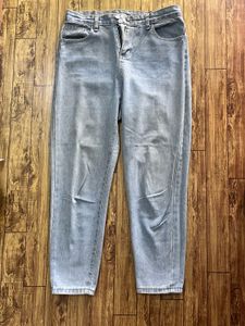 Light Wash Mom Jeans