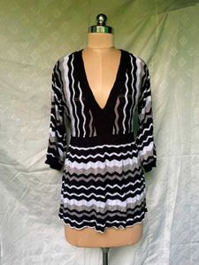 Chic Striped V-Neck Knit Tunic