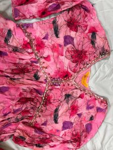 Beautiful Pink Floral Kurta Set