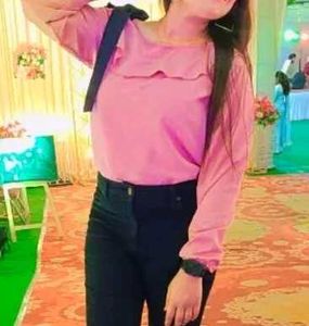 Pink Off-Shoulder Top with Black Bow 🎀