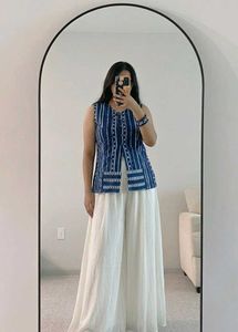 Blue Striped Ethnic vest with matching bangles (2.