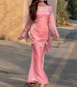 Elegant Pink Kurta Set