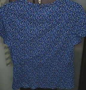 Chic Blue Floral Print Top