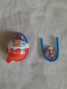 Spiderman wrist band Kinder Joy