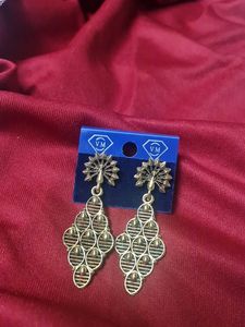 Stylish Earing With Peacock Design
