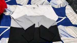 Stylish Color Blocked T-Shirt