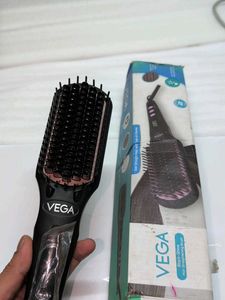 VEGA Black Shine Hair Straightening Brush