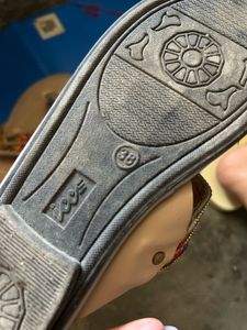 one time worn only /Embellished Flat Sandals