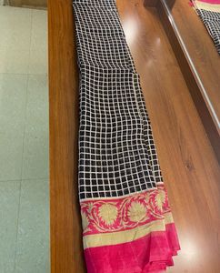 ❤️Black &amp; White Grid Saree with Pink Border❤️