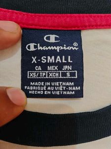 Champion Raglan Tshirt
