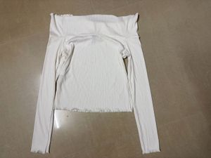 It’s a new t-shirt like crop top