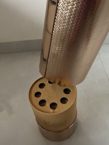 Kay Beauty Rose Gold Lipstick Stand