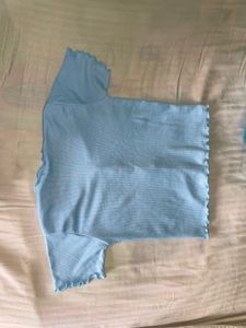 Cute Blue Button-Up Crop Top