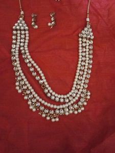 Kundan Triple Layer Neck Piece With Earring