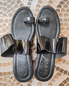Black leather sandal
