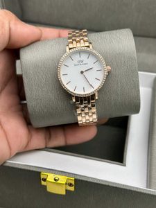 Daniel Wellington Ladies WatchFirst Copy