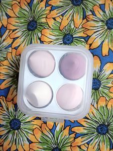 VNZ New Blender Sponge 4 Pcs in A Storage Box