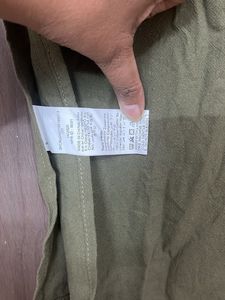 Chic Olive Green Sleeveless Button-Up Vest
