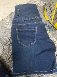 Denim Shorts-show off