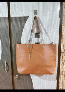 Stylish Tan Leather Tote Bag