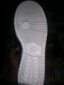 Nike Sneakers - Black &amp; White
