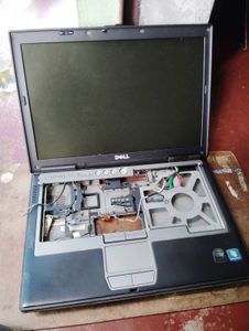 Dell D630 Casing with FAULTY display