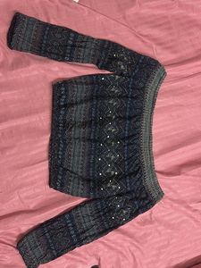 Off shoulder crop top