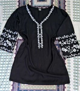 Black Embroidered Kurta