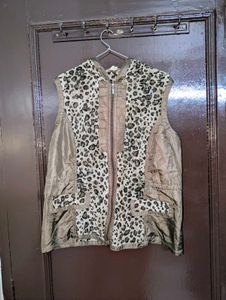 Stylish Leopard Print Sleeveless Jacket