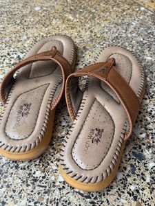 Comfortable Tan Flip Flop Sandals