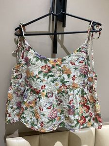 Floral Tie-Strap Peplum Top