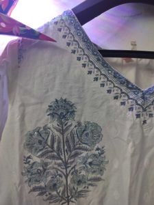 Elegant White Kurta Set with Blue Prints